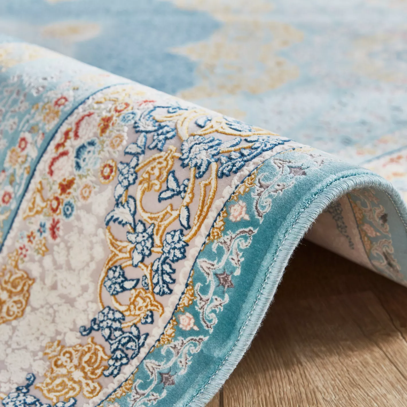 Baha Persian Rug - Image 3